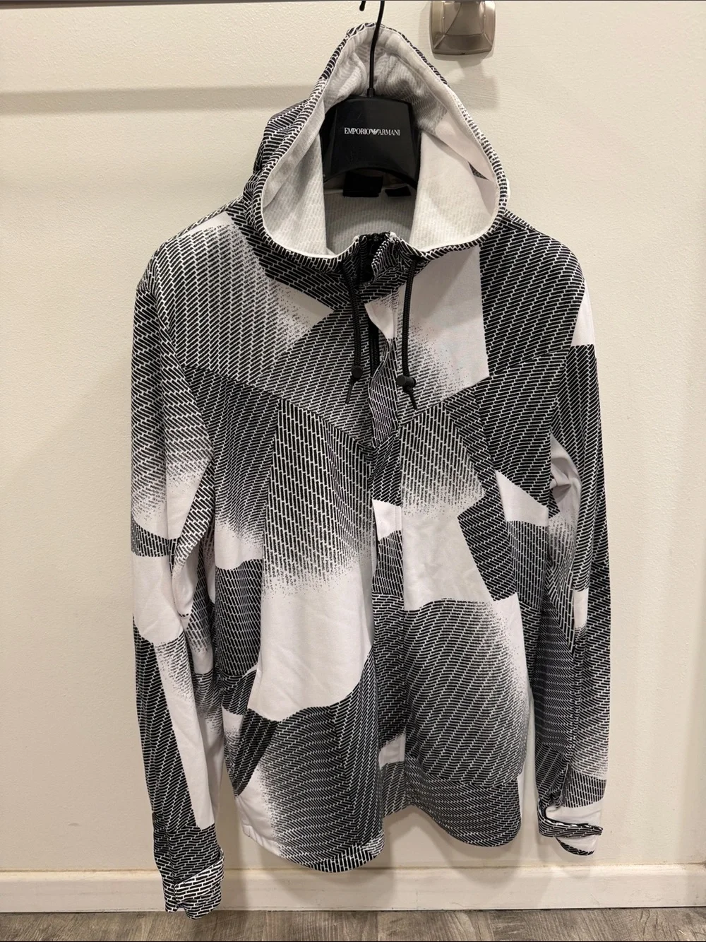 90s vintage A/X Armani Men’s Black & White Geometric Zip-Up Hoodie